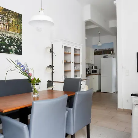 Nieb By Rockchair Apartments L Superhost Status L 3 Bedrooms Boxspringbeds 3 Bathrooms In Center 